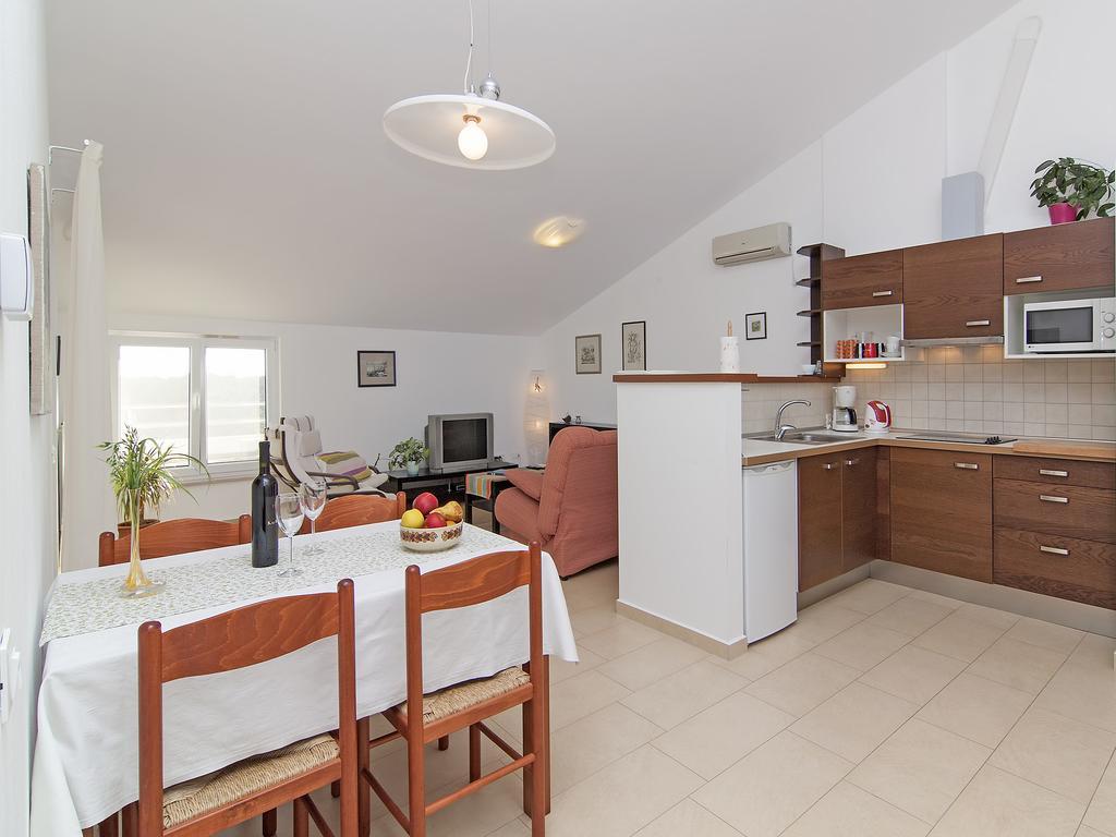 Apartments Ceja Near Sea เมดูลิน ห้อง รูปภาพ